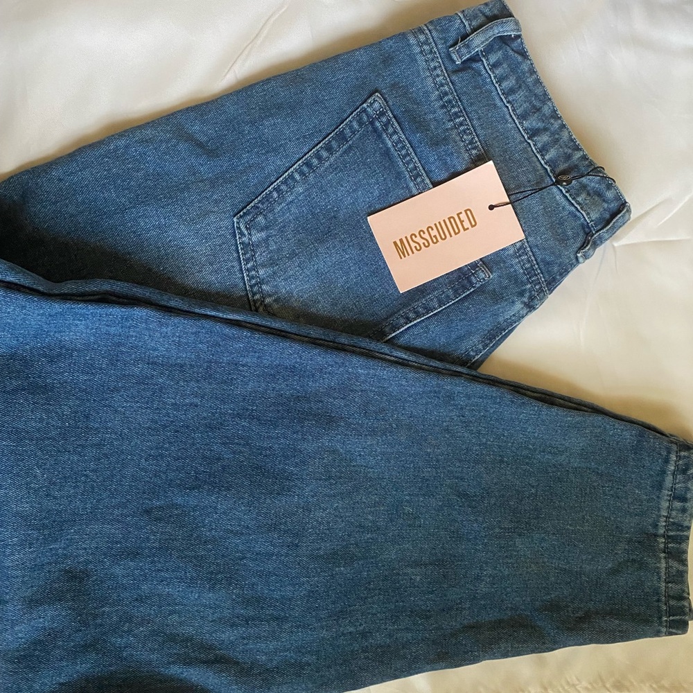 Misguided carrot leg jeans size 4